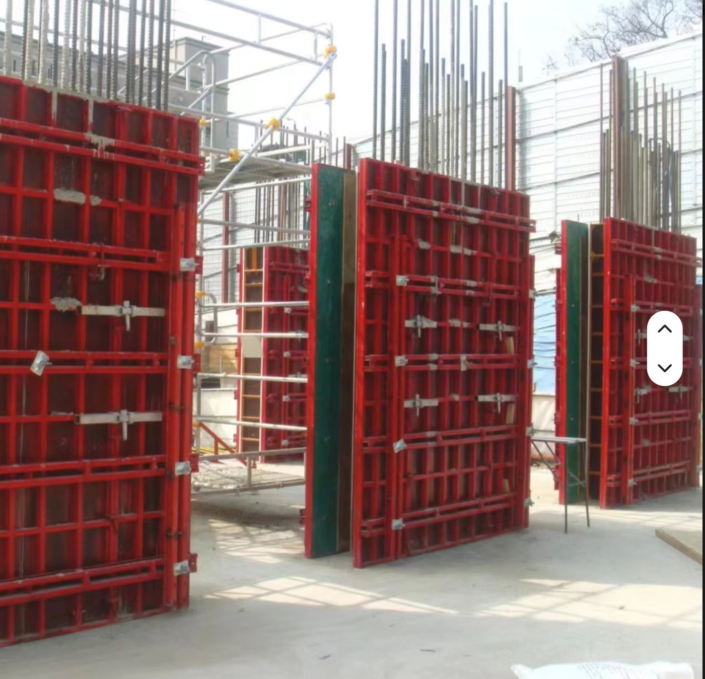 Steel-plywood composite panel detail