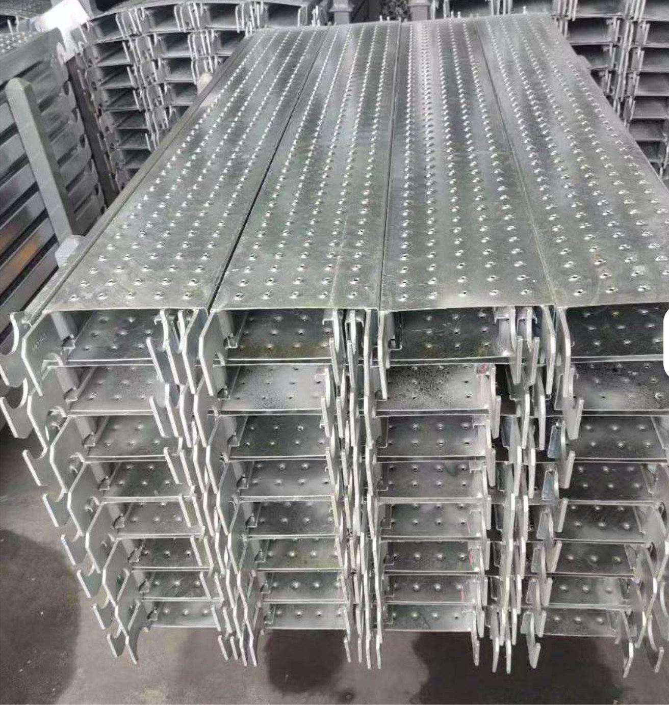 Hook-On Steel Scaffolding Plank - SINO EAST Manufacturer
